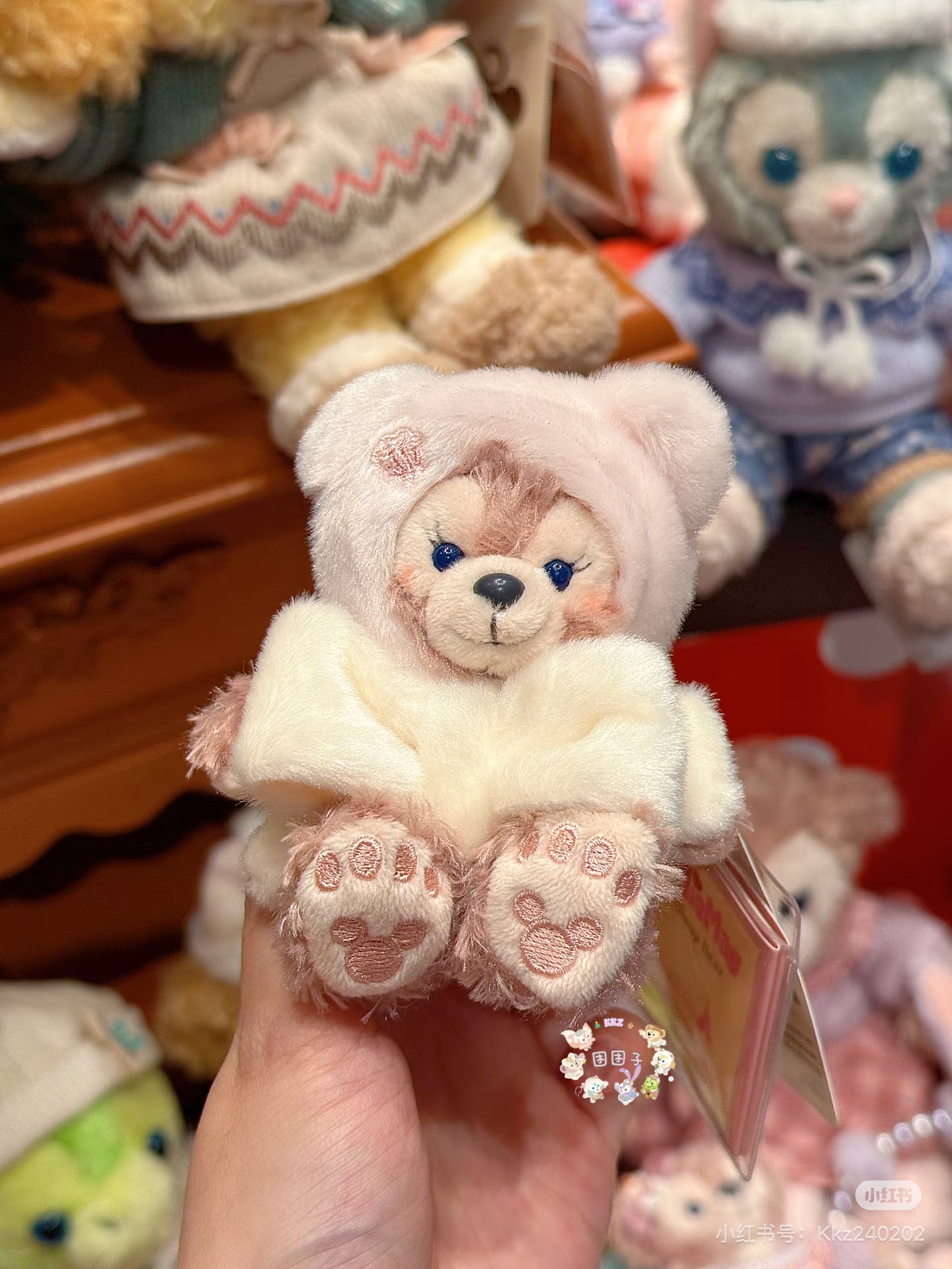 11 港迪 冬日 雪莉玫挂件